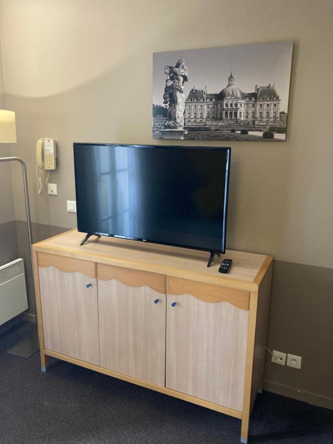 Flat Near To The Theme Park/Val D'Europe Apartment Serris Bagian luar foto